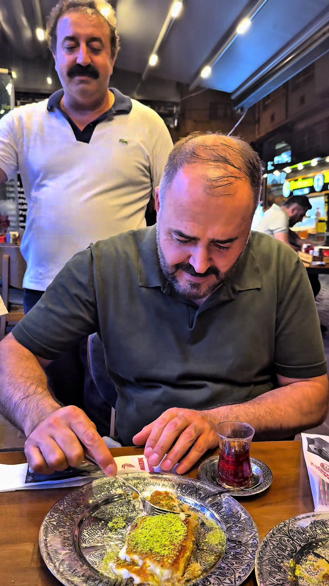 @MAHZEN CAĞ KEBAP