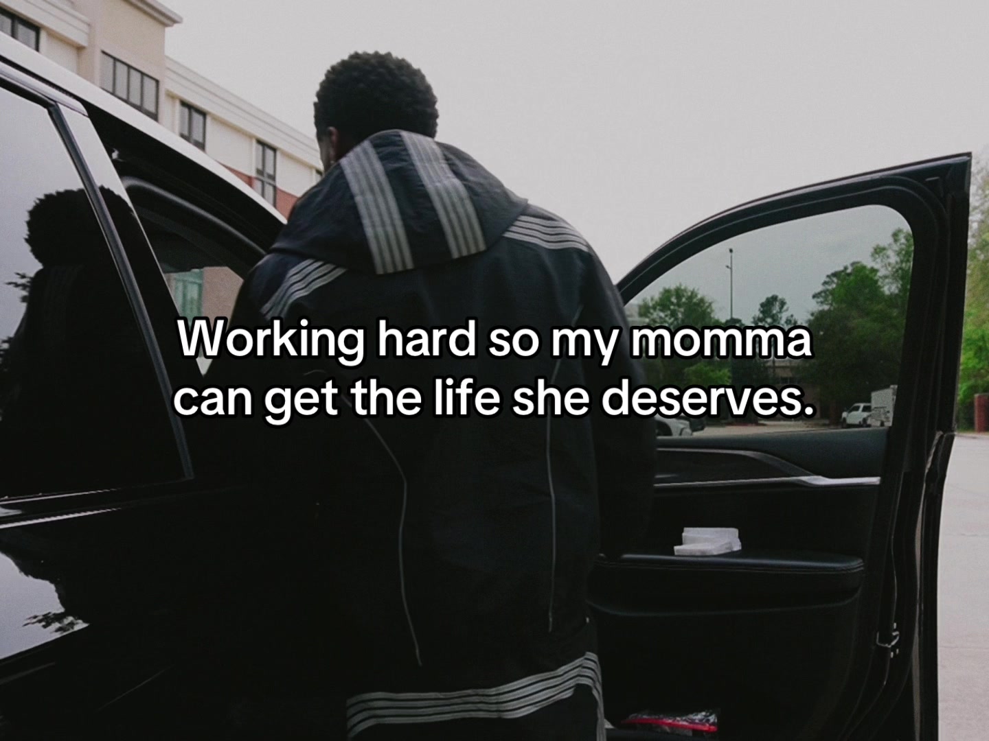 @Emman2Slixk