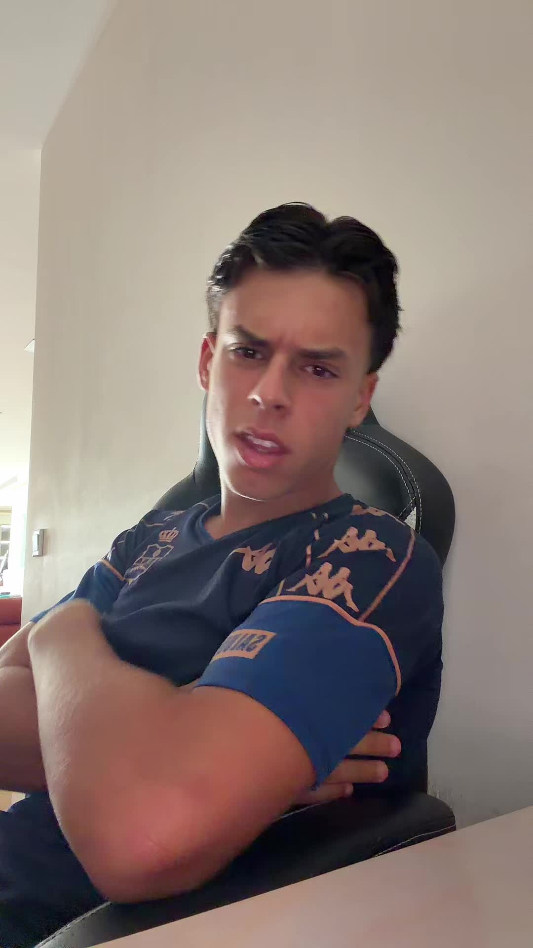 @Mickygonv