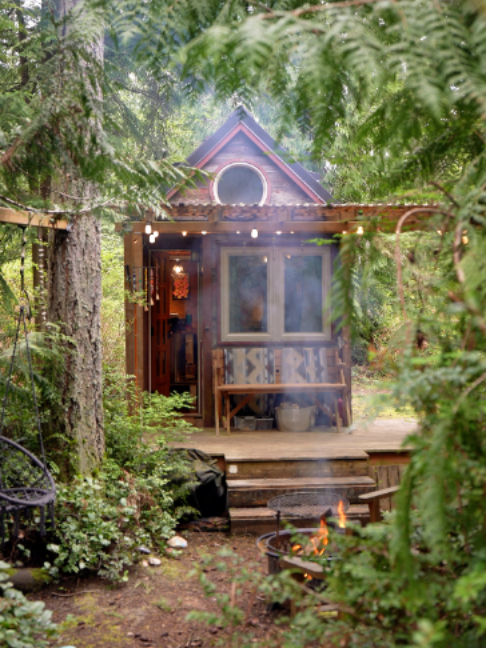 @Tiny House Giant Journey