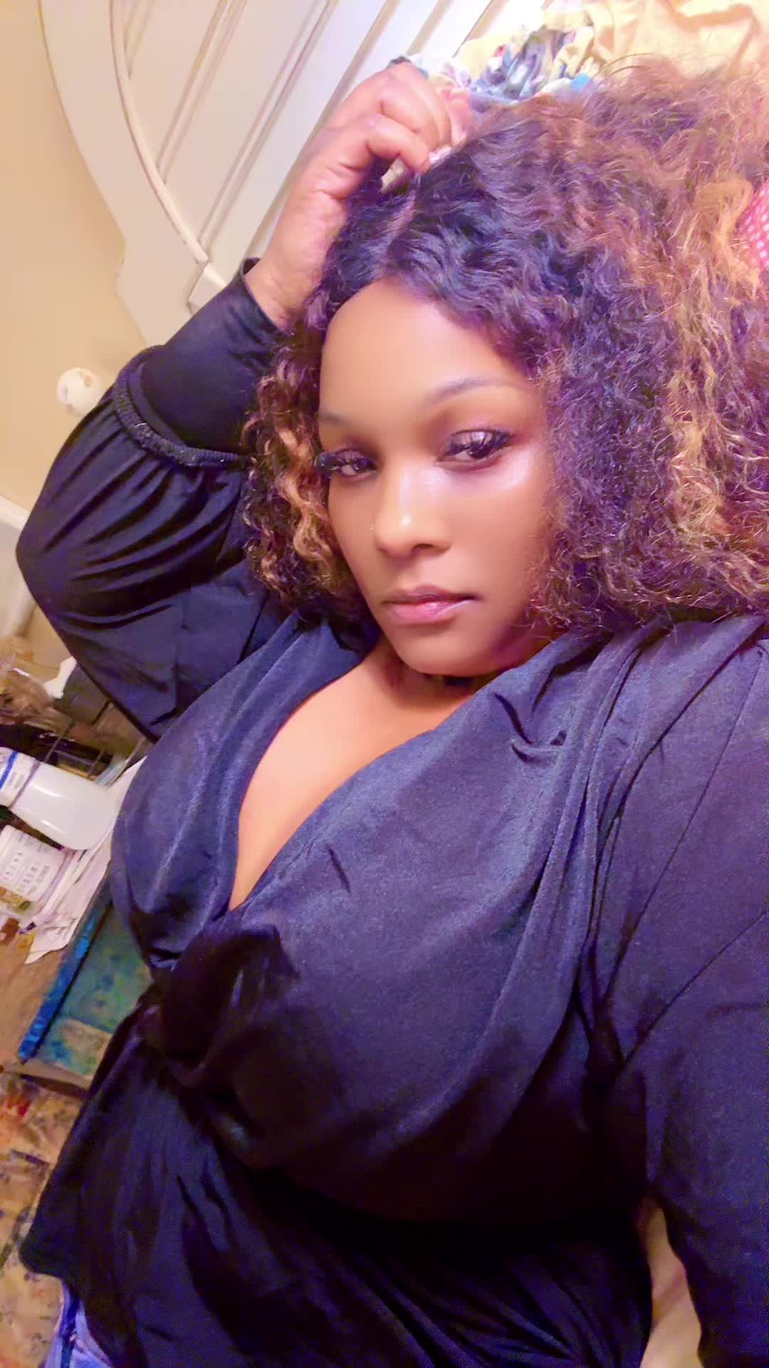 @Naromie AkA the Queen🫶