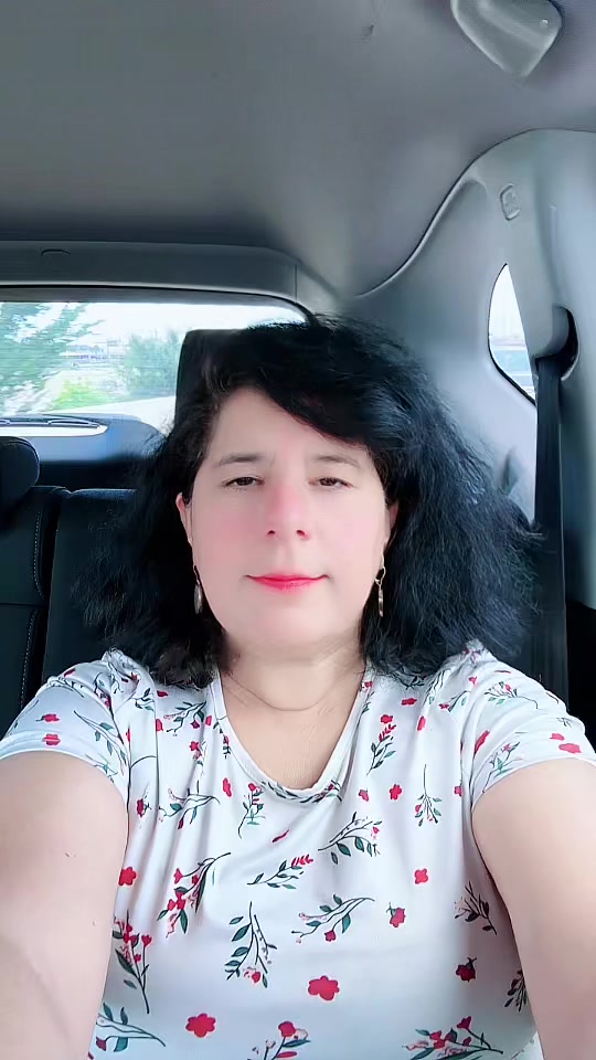 @Bella