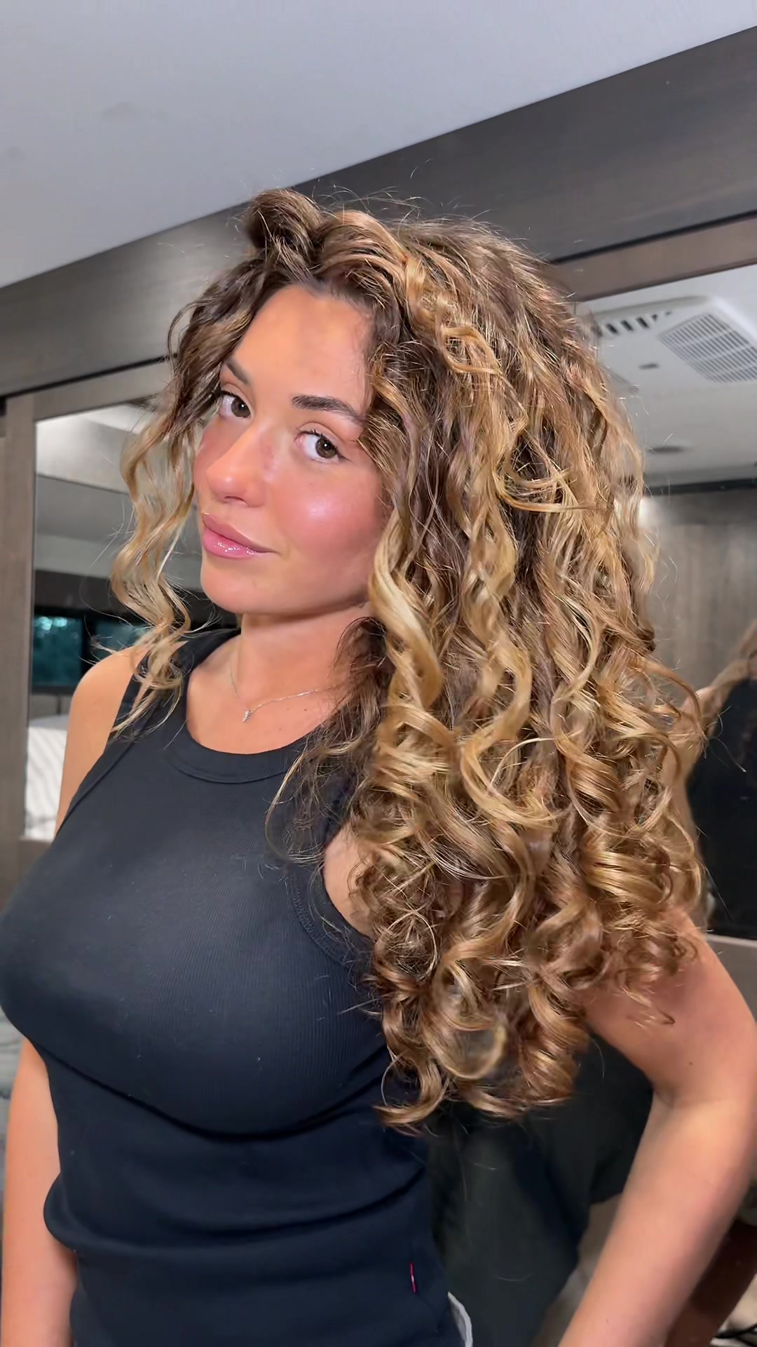 @Laura Marciano