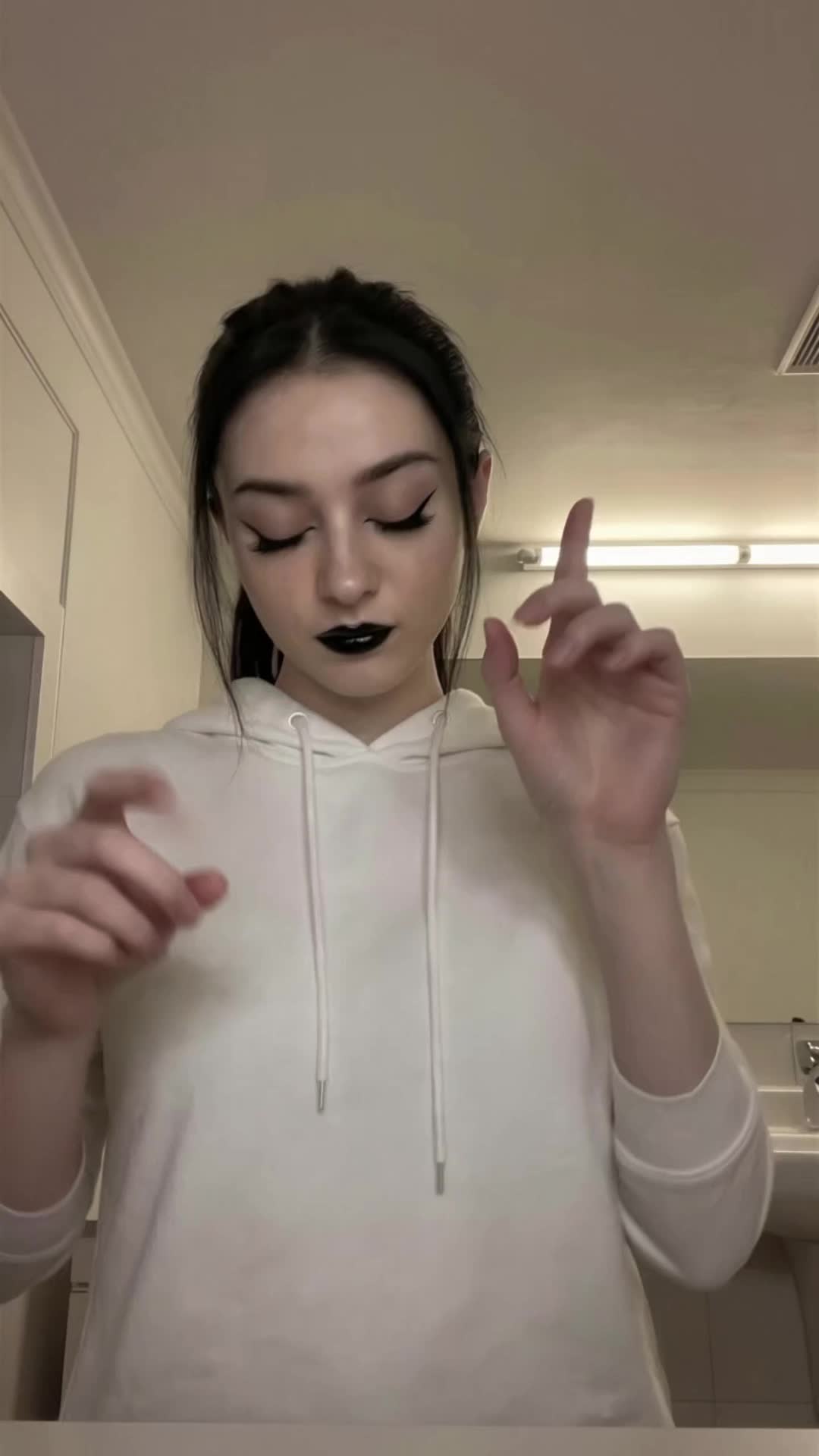 @gothprincesslola