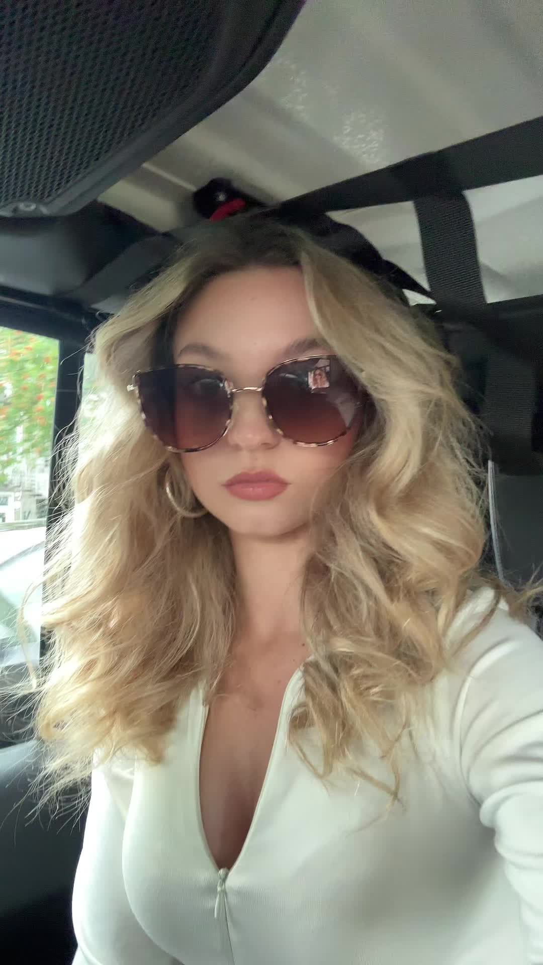 @SofiLifts