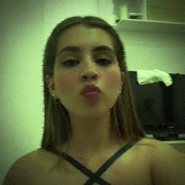 @Andrea Mantilla