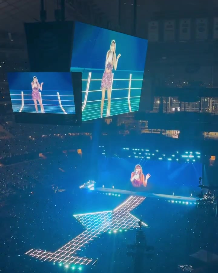 @𓂃꙳⋆videos from the eras tour