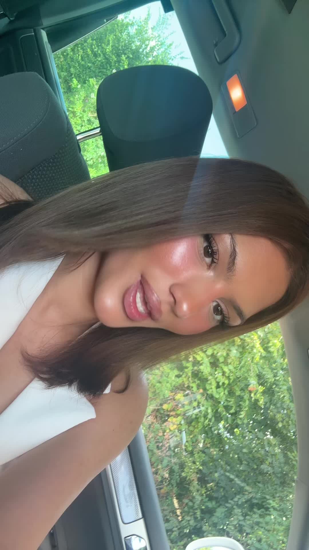 @y7renn06