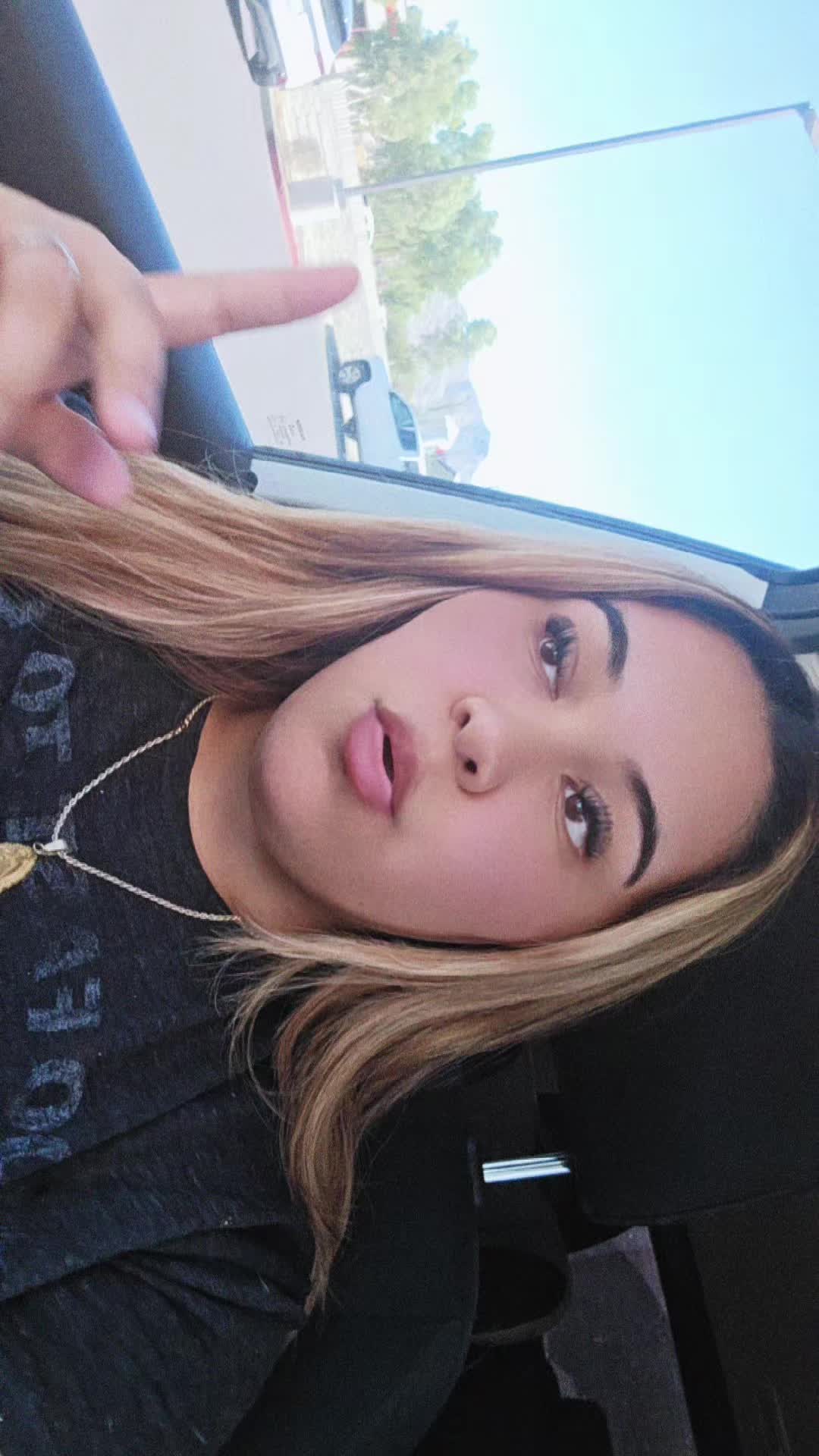 @Danielle 🌹
