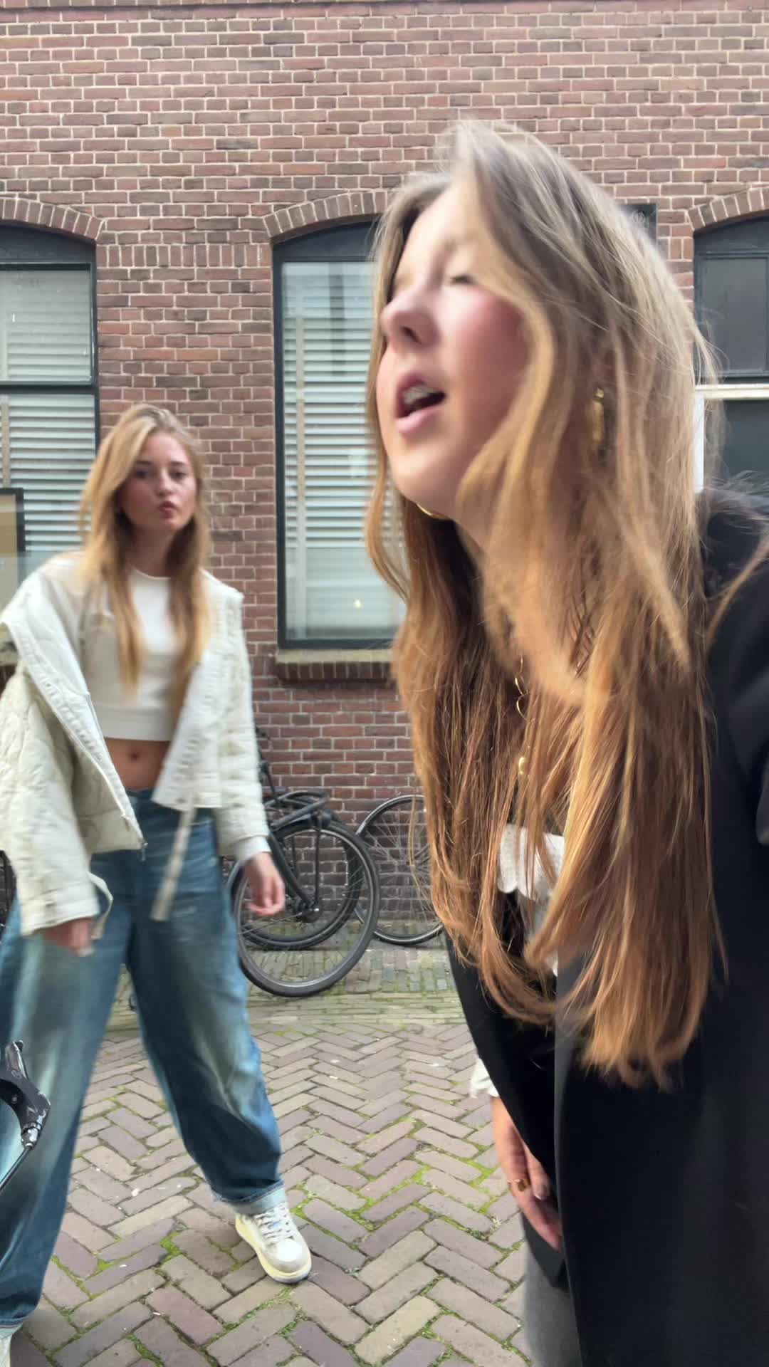 @LIV