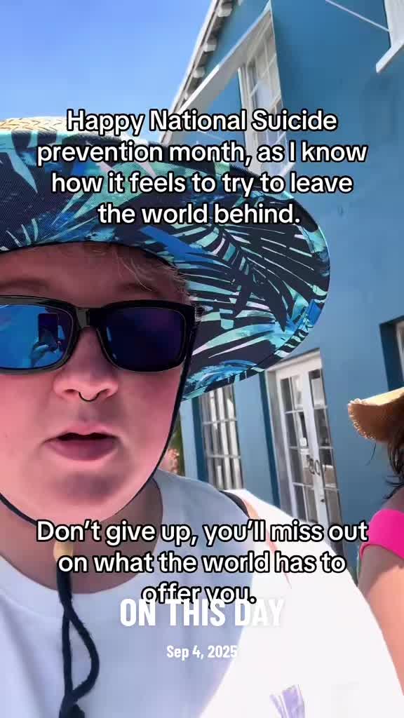 @Chlo