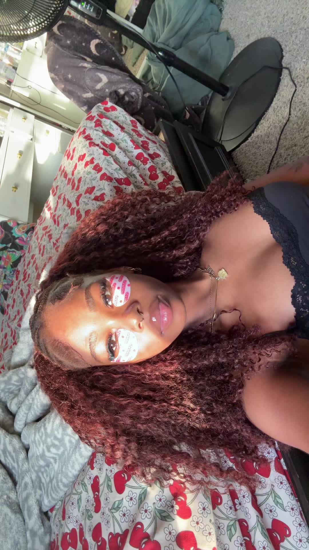 @jenaya444