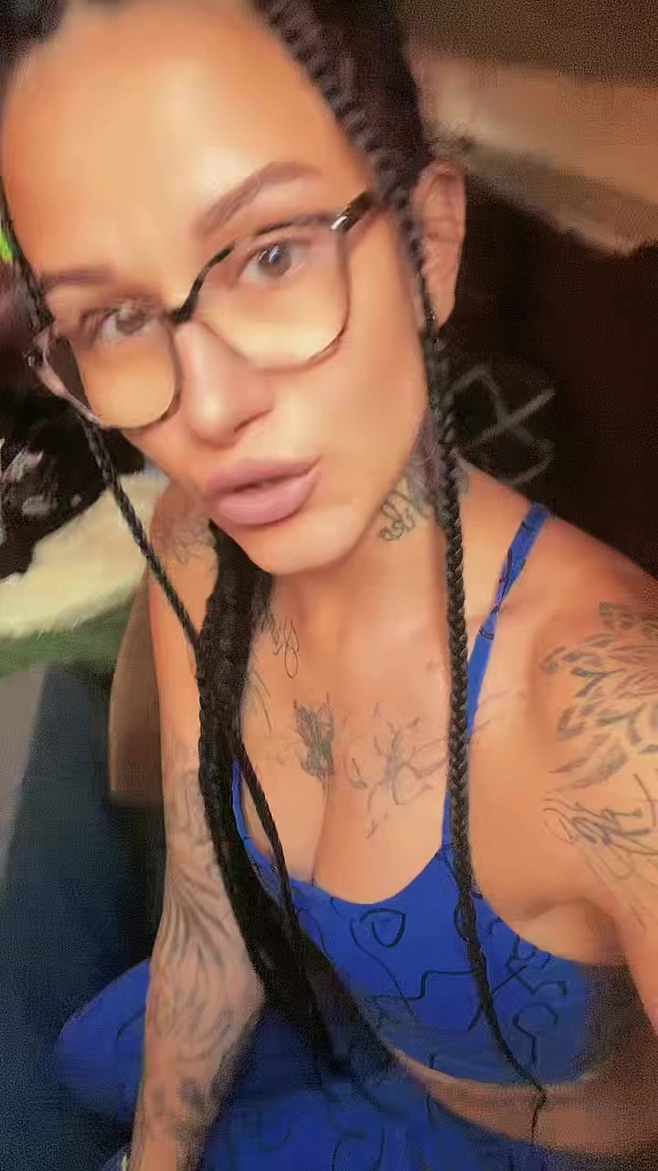 @Nicole199231