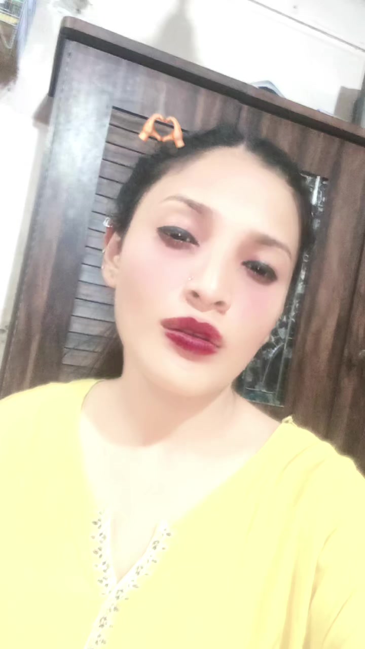 @Angel Queen 👑 is back 🤨