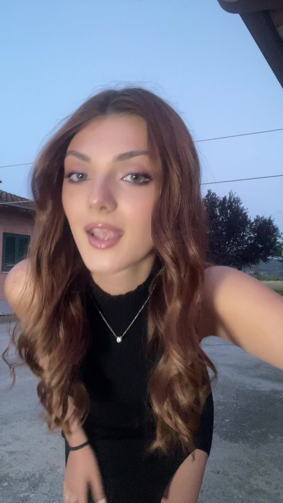 @AR.