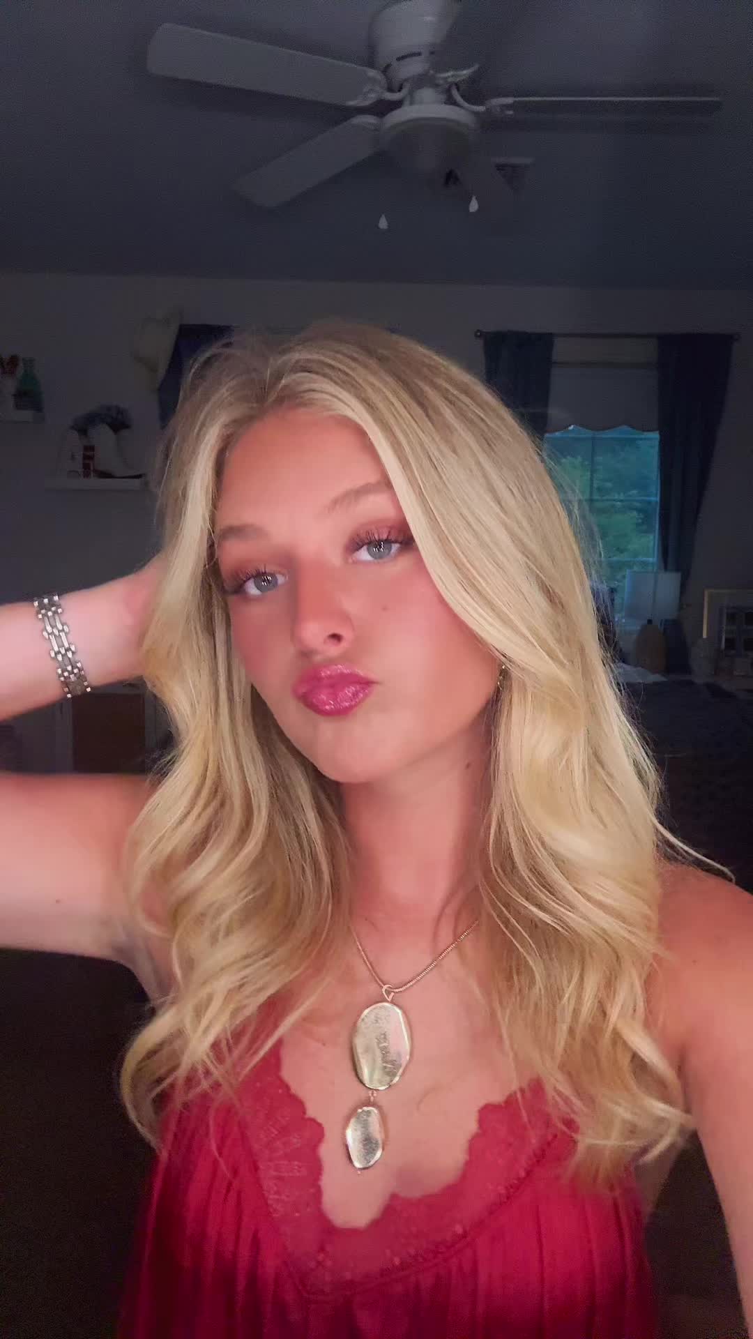 @abbycarew