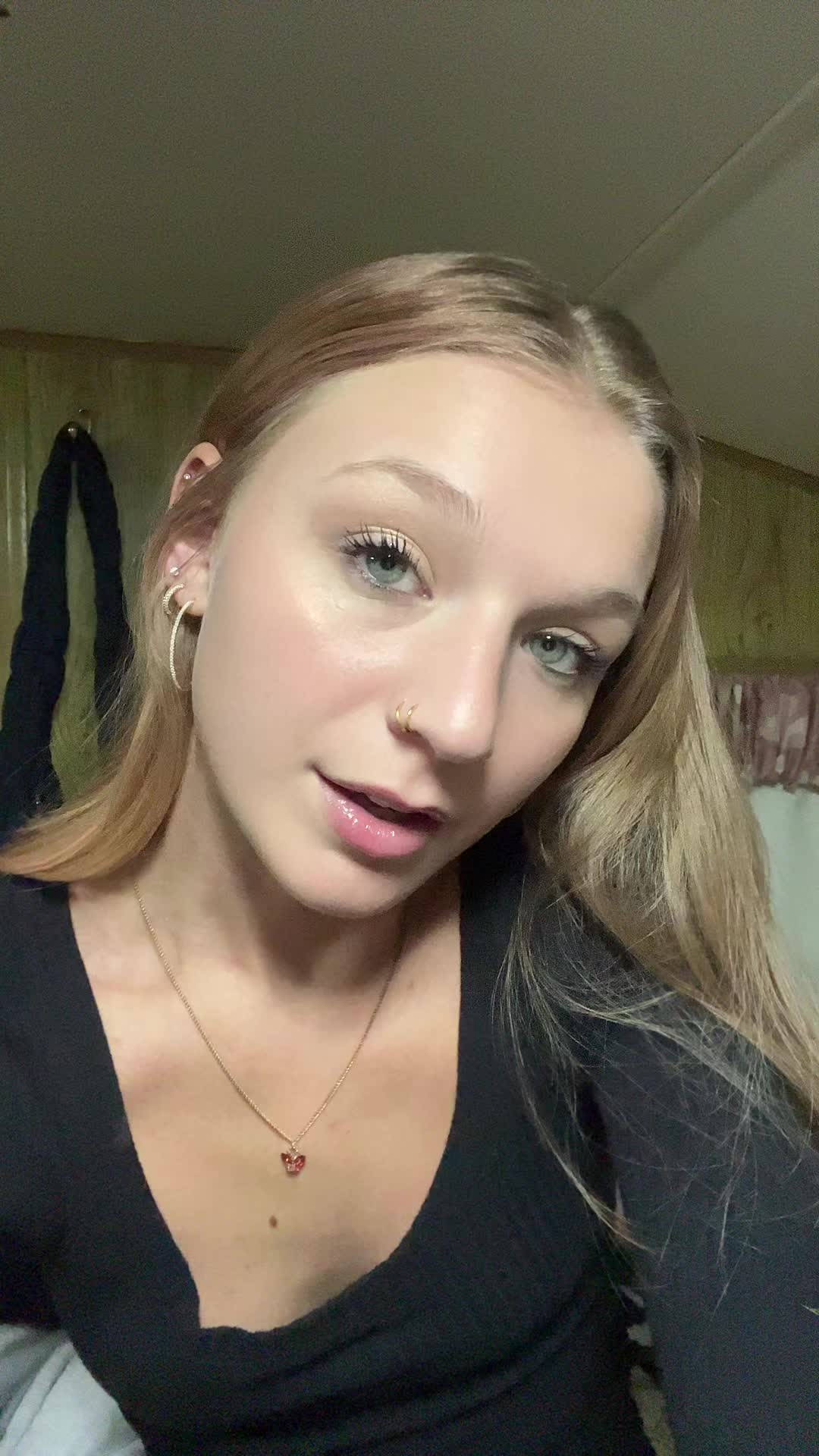 @Emily-Jo