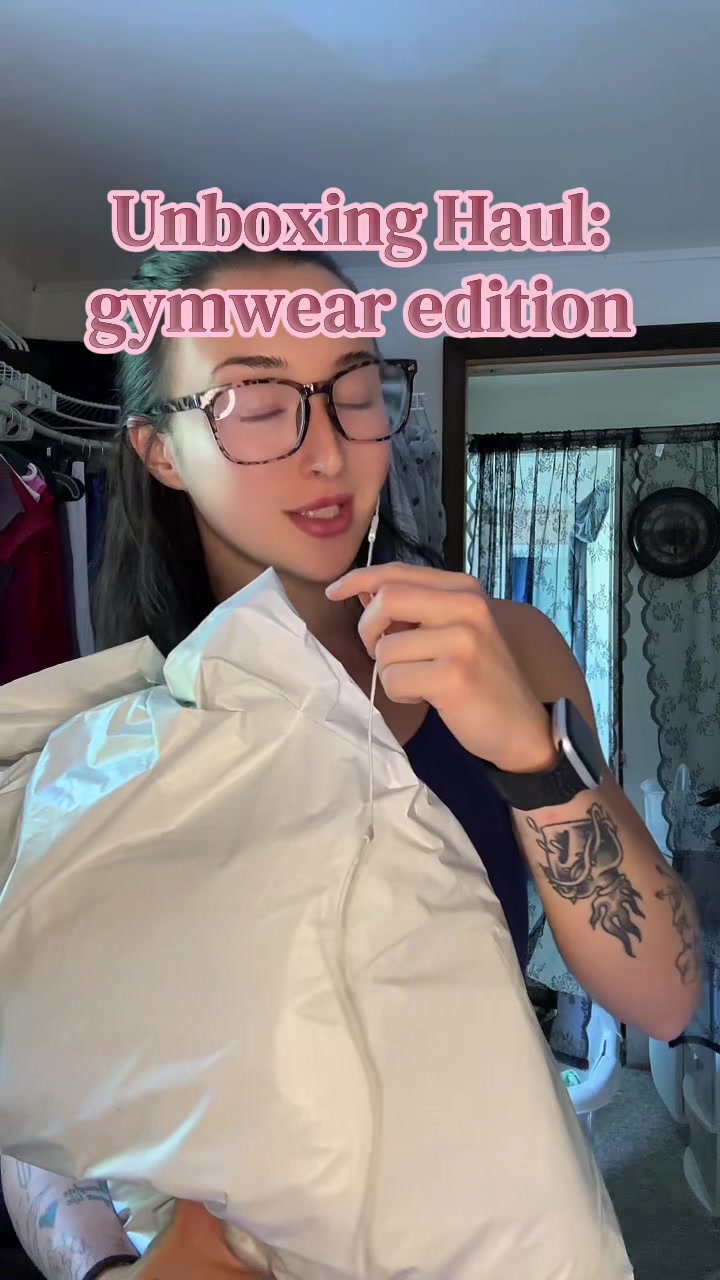 @Livi👩🔬🏋️♀️🤼♀️🩷