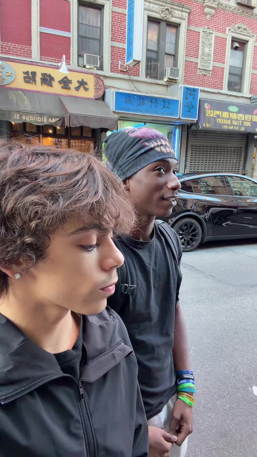 @iseezayy