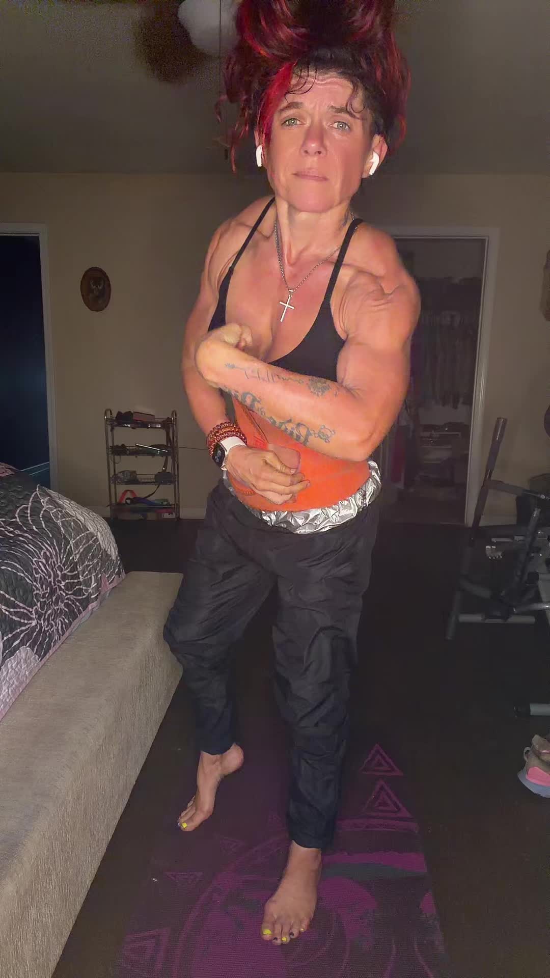 @RedneckBaddie