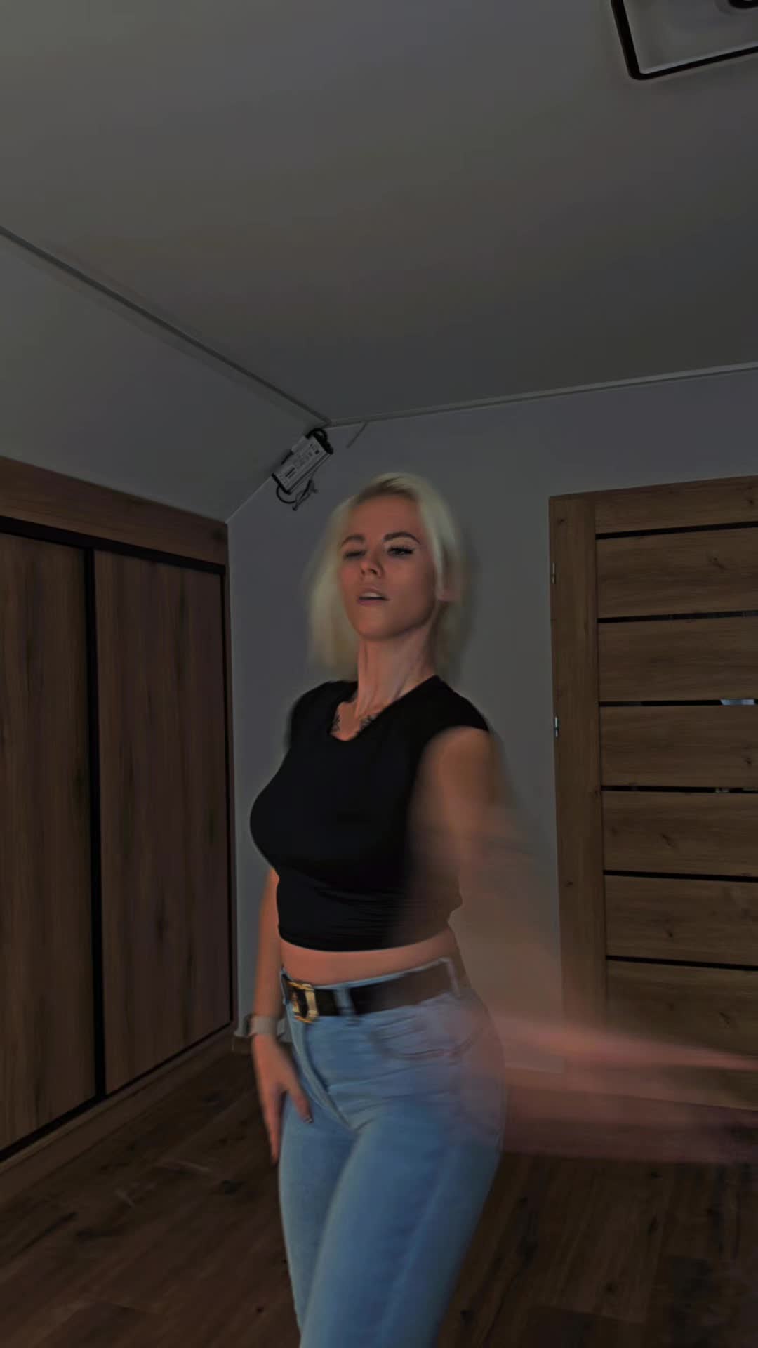 @nikolcia_0207