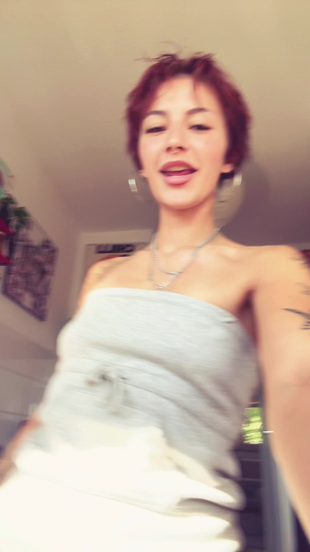 @Emi