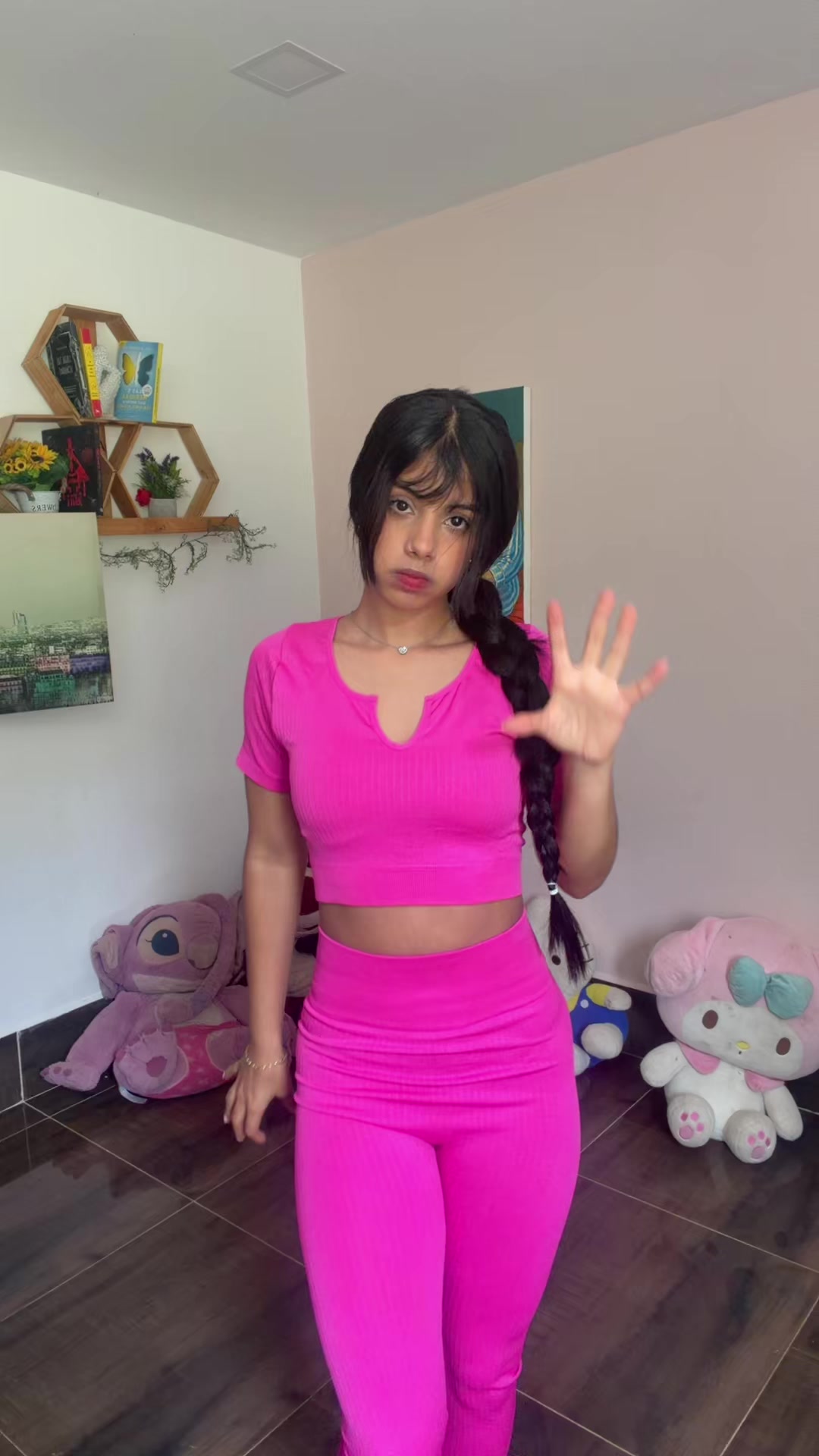 @Valentina