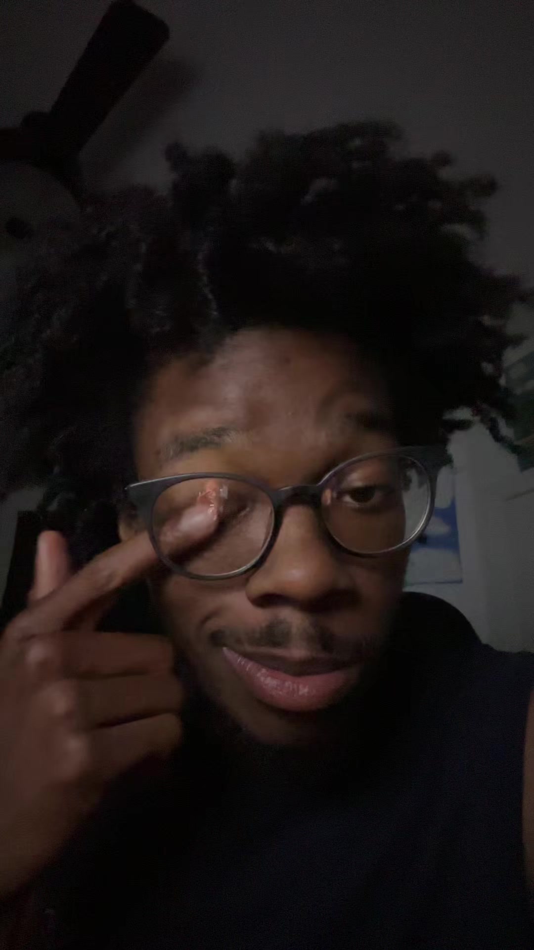 @Woahtherefry