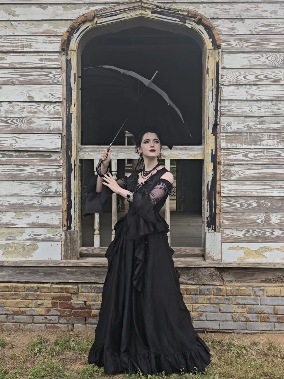 @maudlinoddity