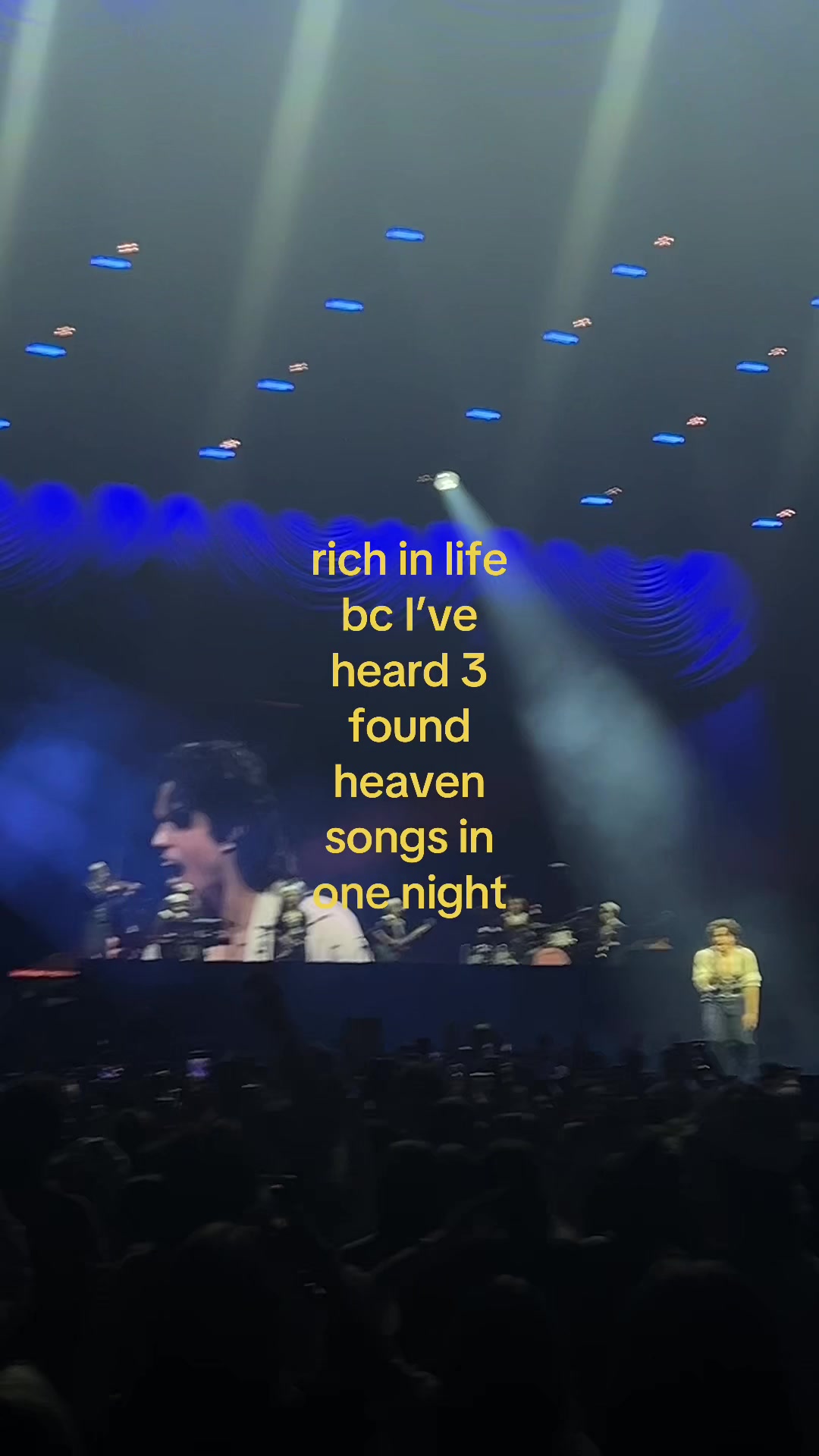 @⚭