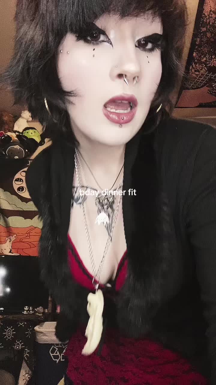 @veronica 🕸