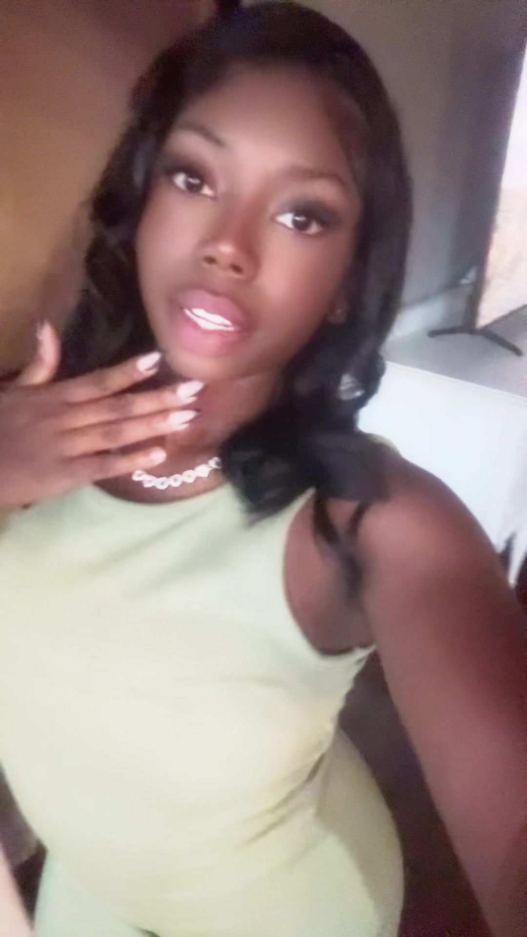 @nothayleebtw