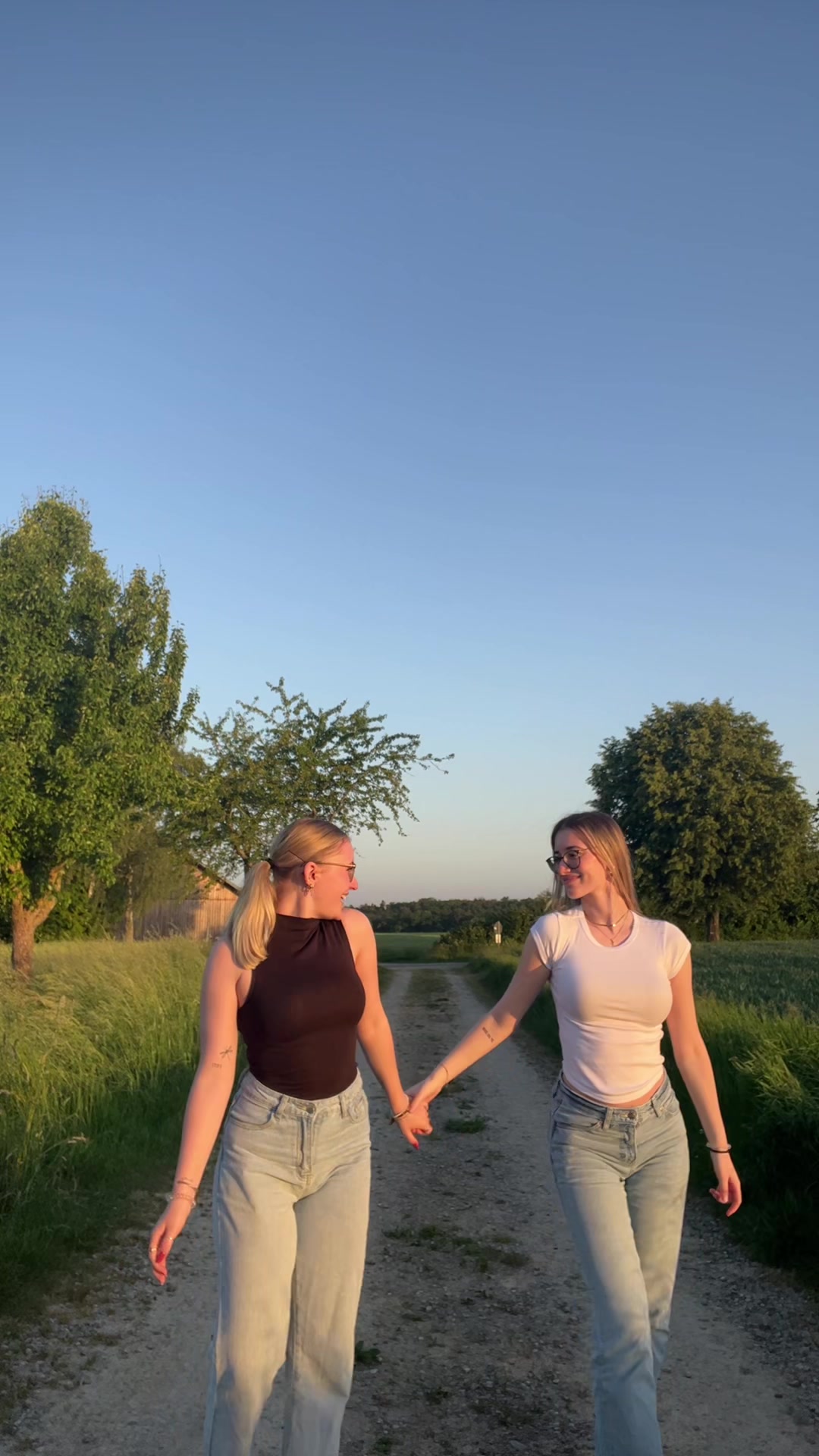@ℒ𝑒𝓉𝒾&ℒ𝑒𝓃𝒾💌
