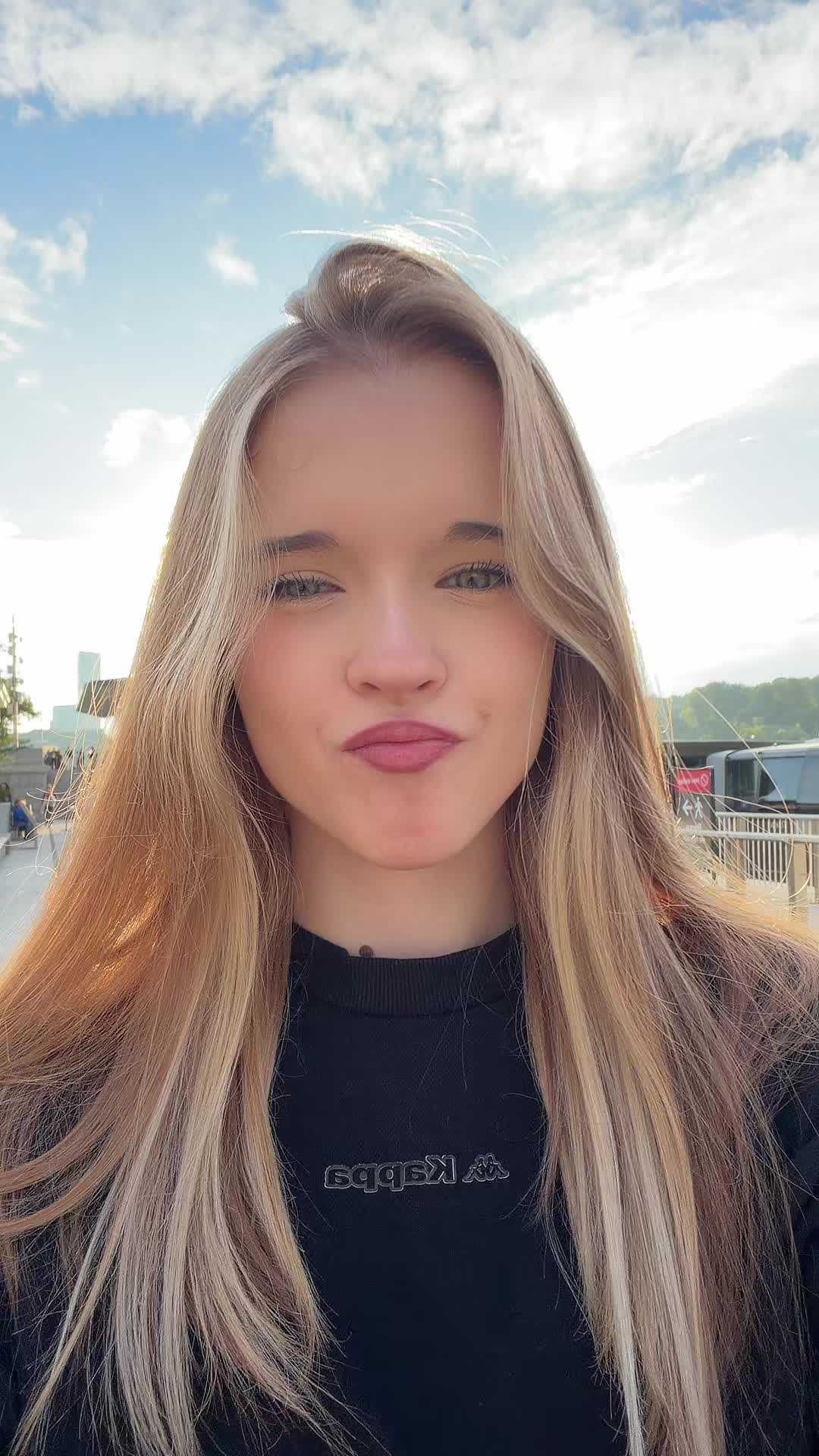 @KimЧешка