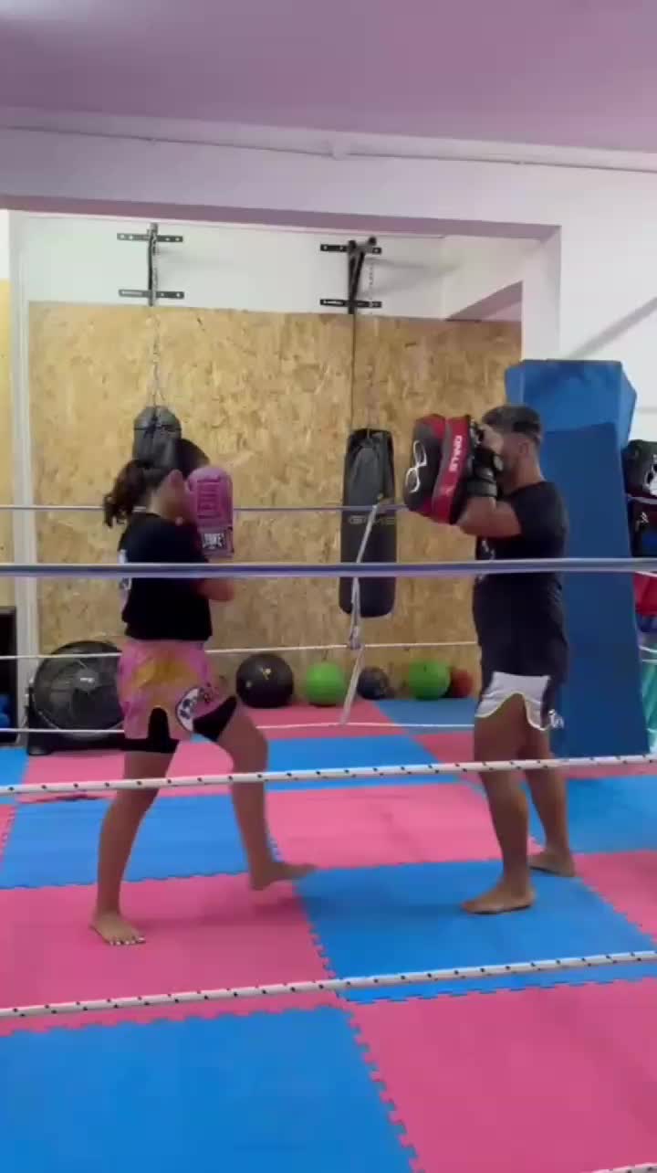 @Cross Fight Russo