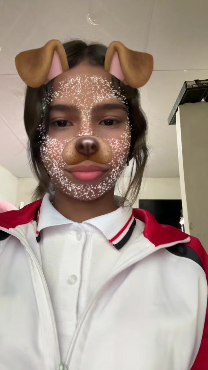@Valentina🩷💘