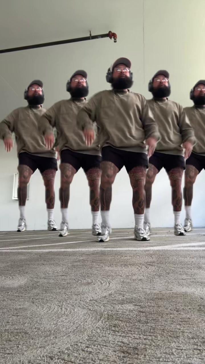 @JohnMiSO