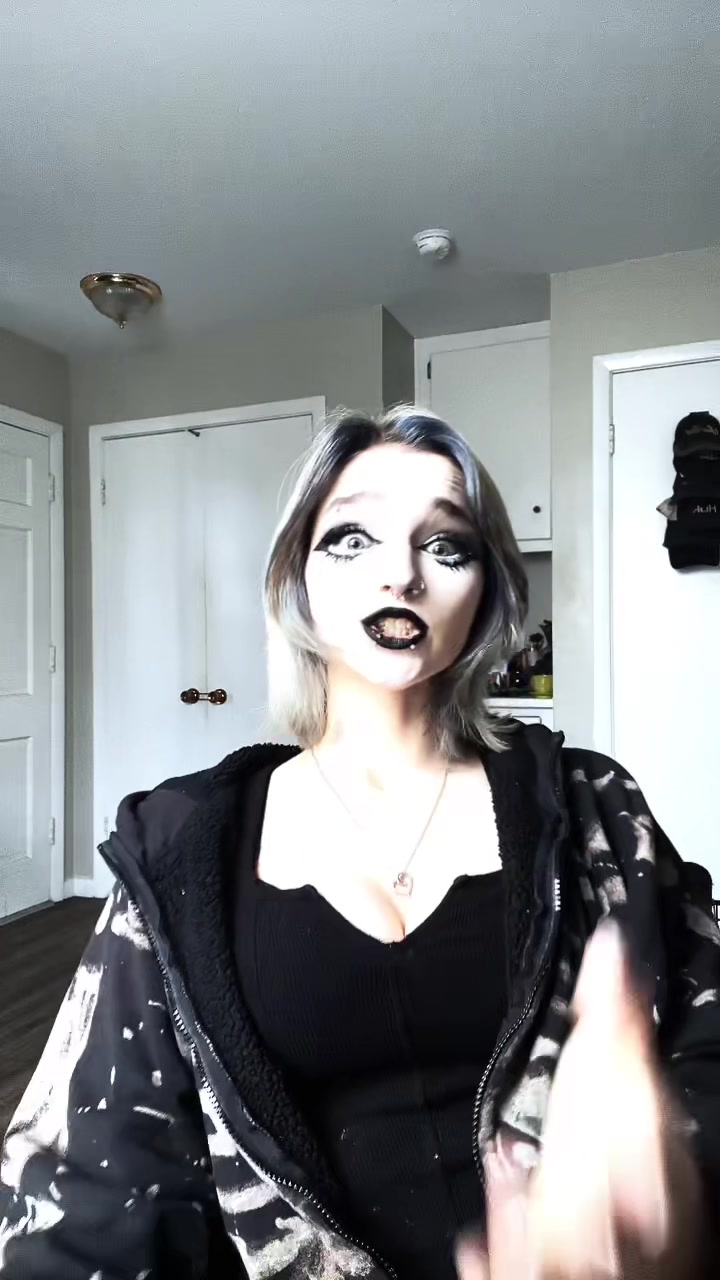 @k <3