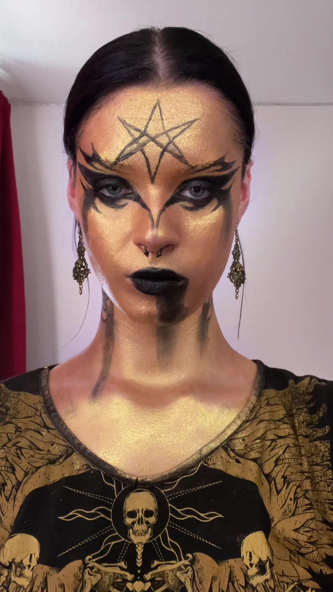 @Klara🧟♀️