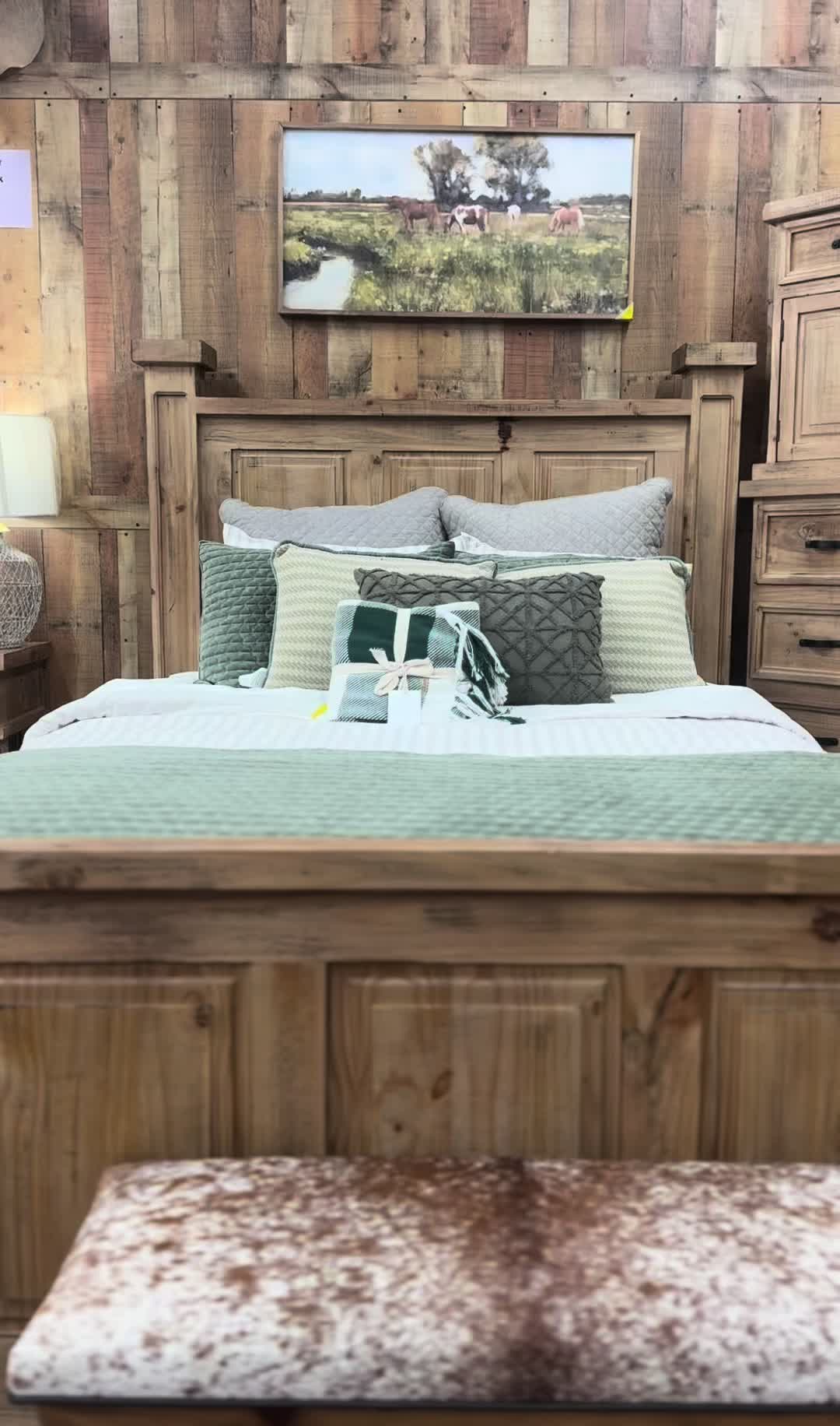 @RusticFurnitureDepot