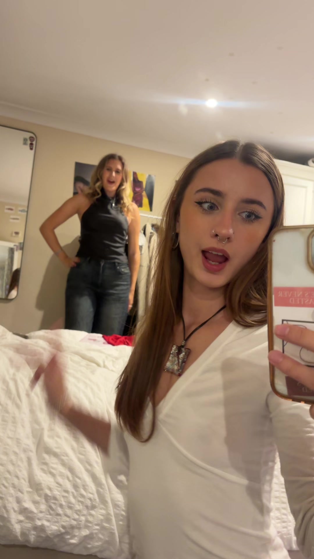 @Ella