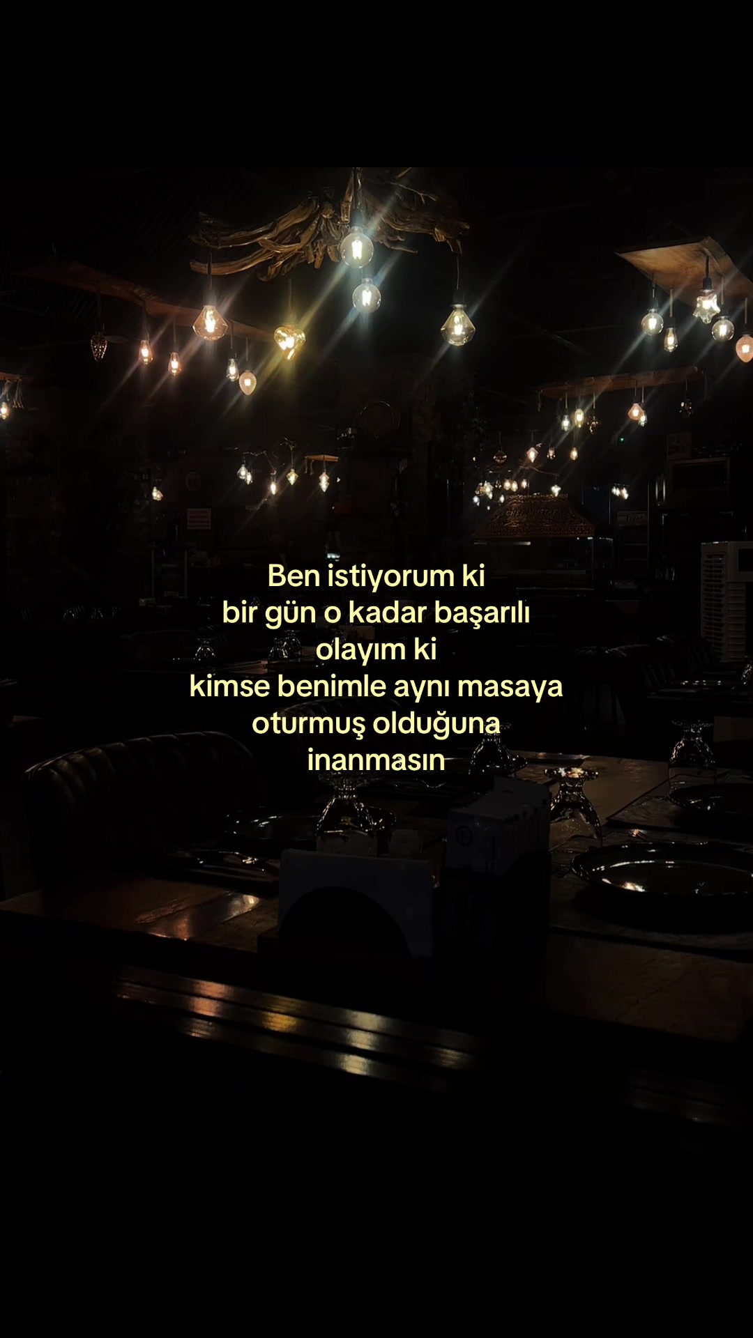 @ℰ.