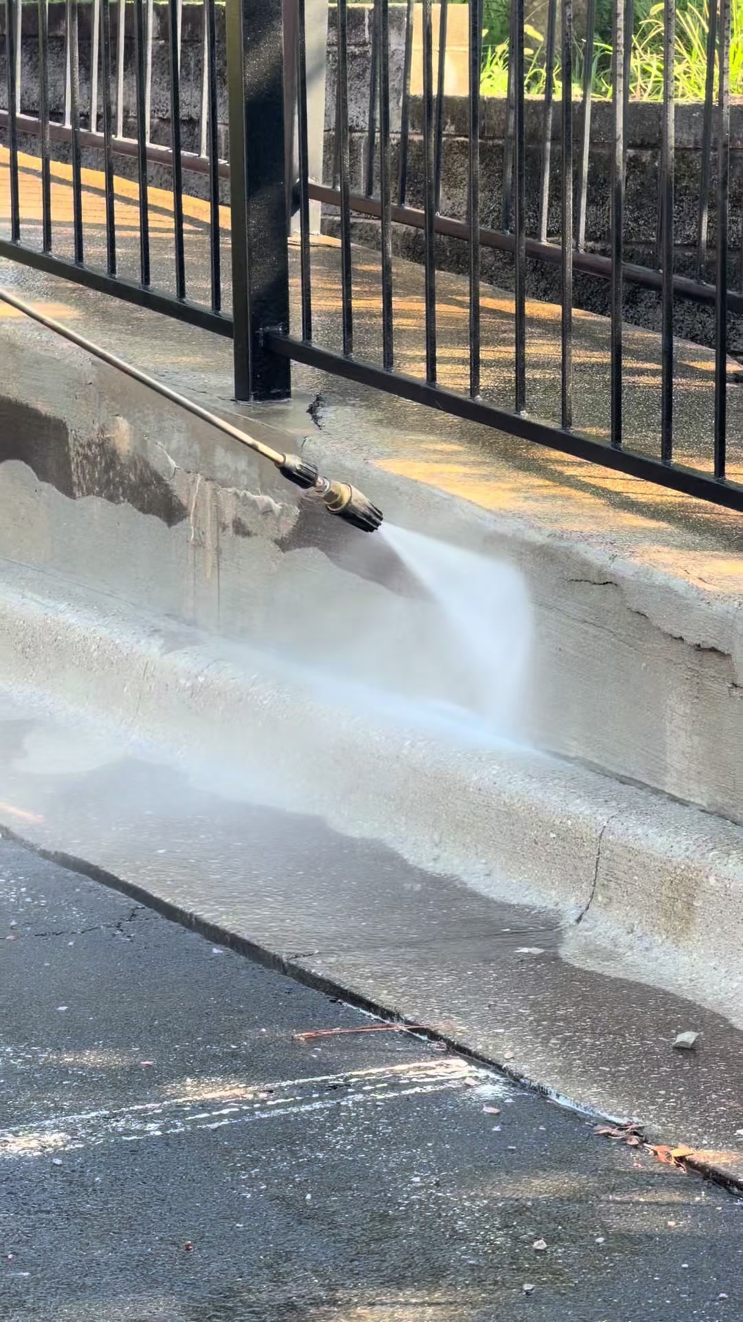 @LITTLE’S PRESSURE WASHING