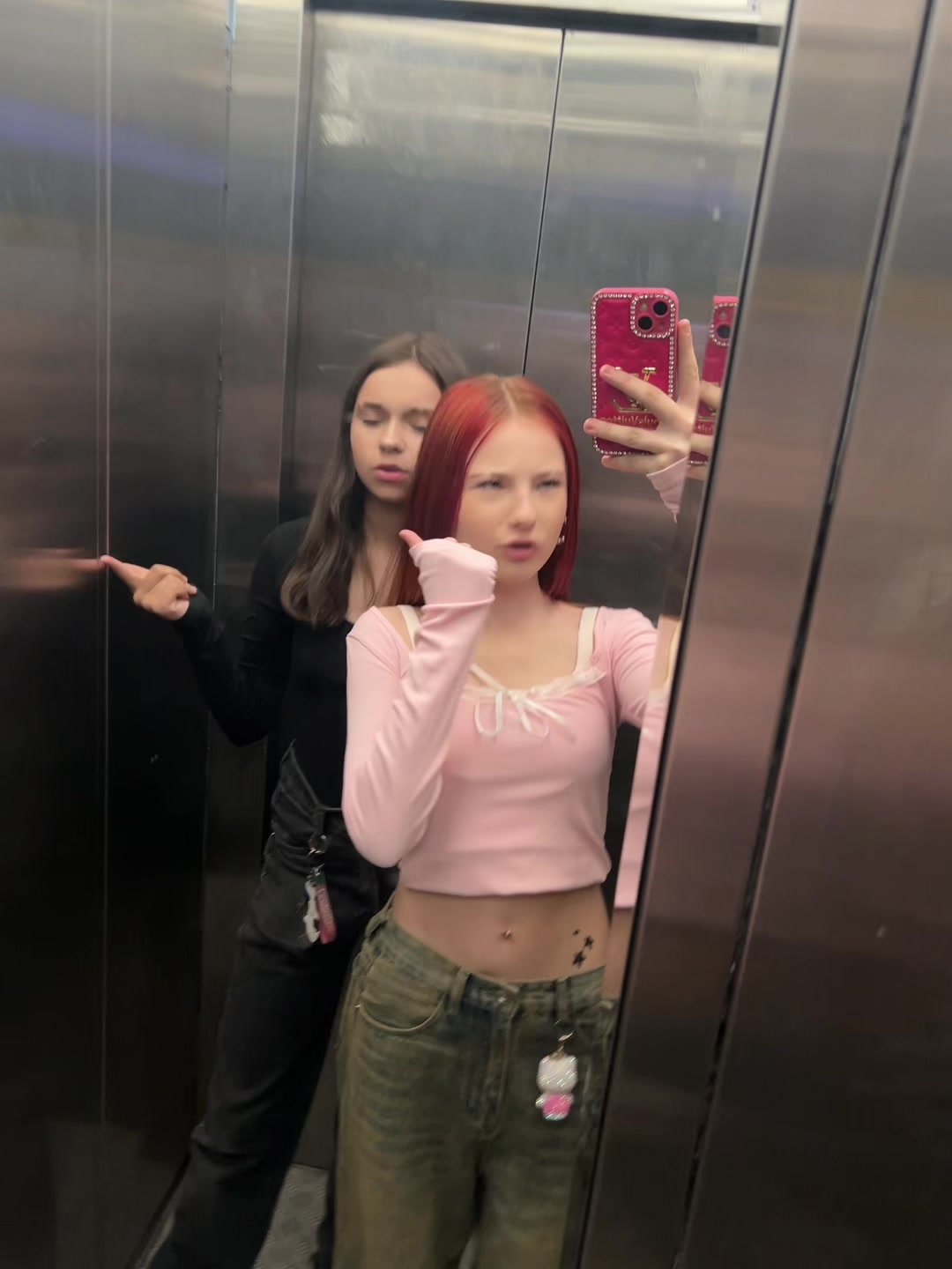 @Элька карамелька🩷🍭