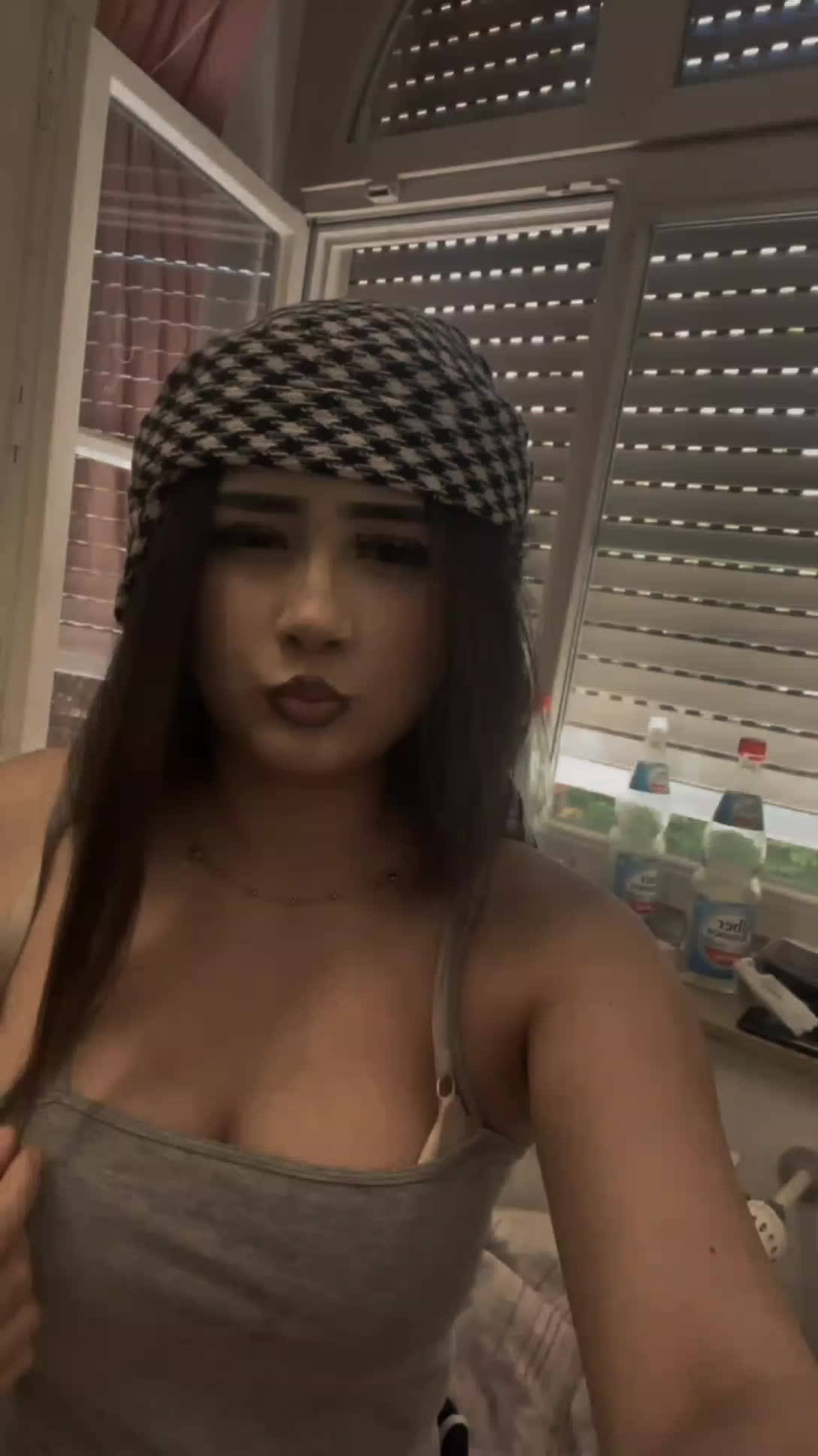 @😭💅