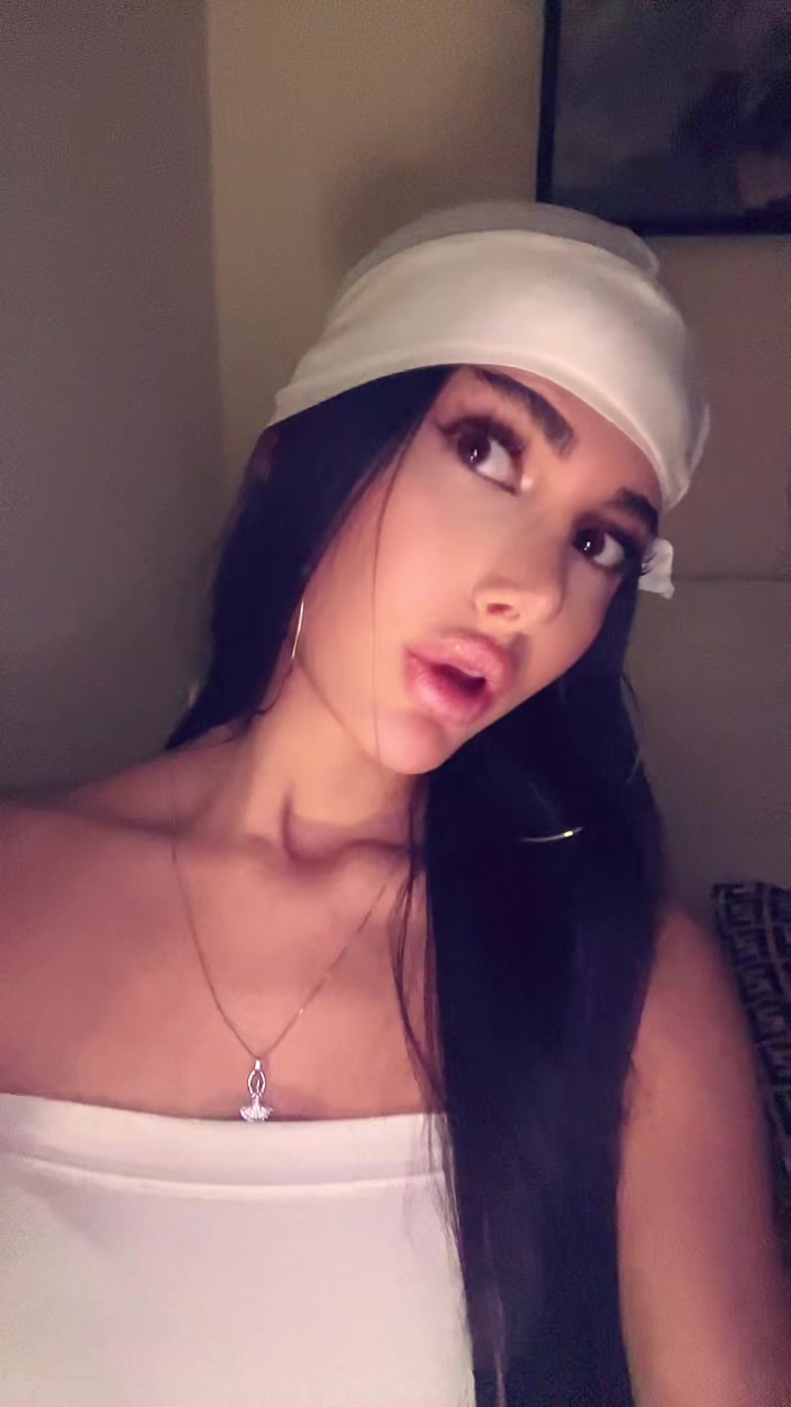 @saraborhann