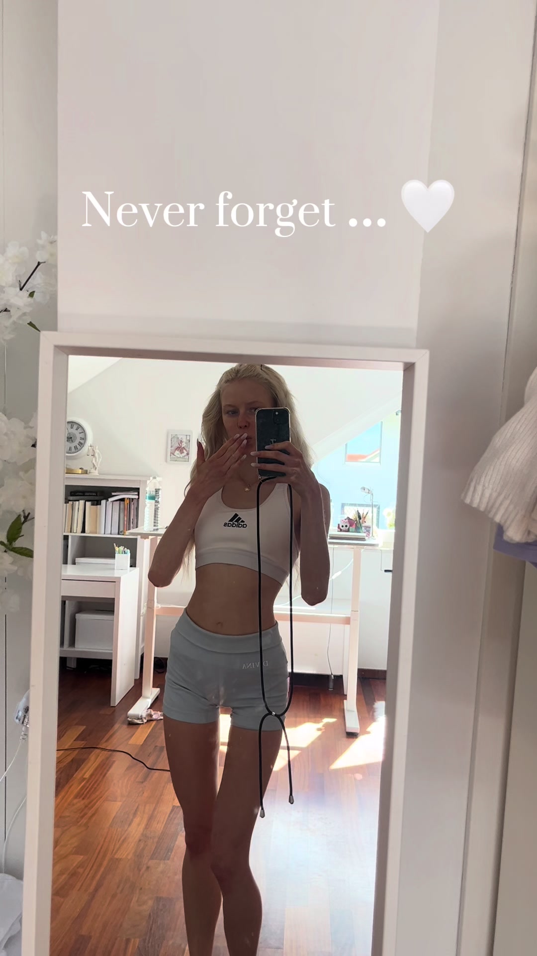 @the.realdaria