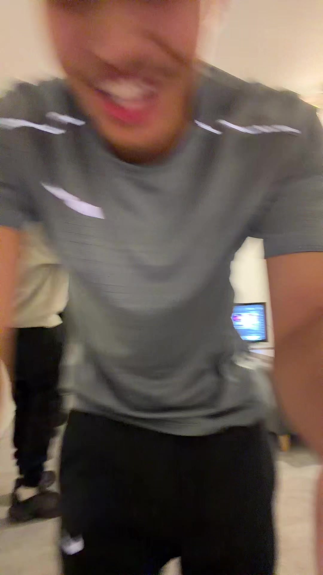 @NJ 🇲🇬