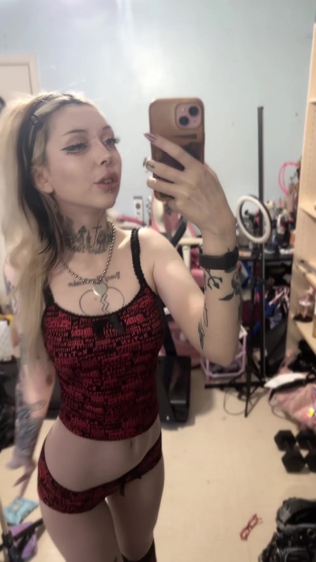 @noimnotaghoulx