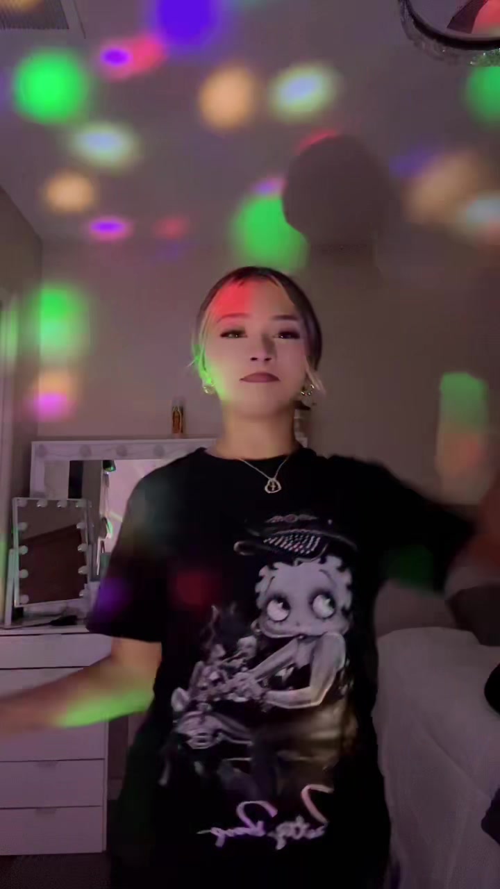 @𝓛𝓪𝔂𝓵𝓲𝓮𝓷💲